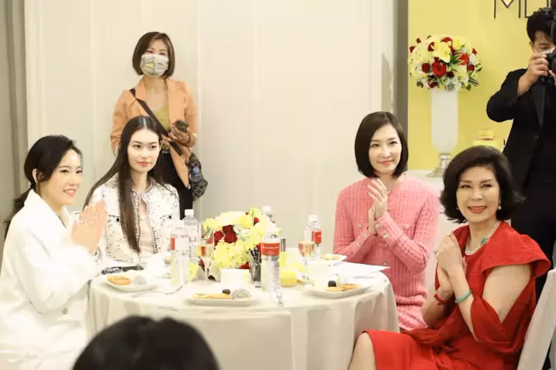 「最美主持人」魅力不變!73歲白嘉莉「新身份曝光」粉絲秒捐千萬:只為挺偶像 生日願望「不為自己許」