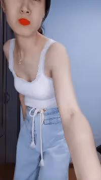 媳婦在閨蜜家過了一夜，嘴巴就這樣了！確定是去的閨蜜家？哈哈哈