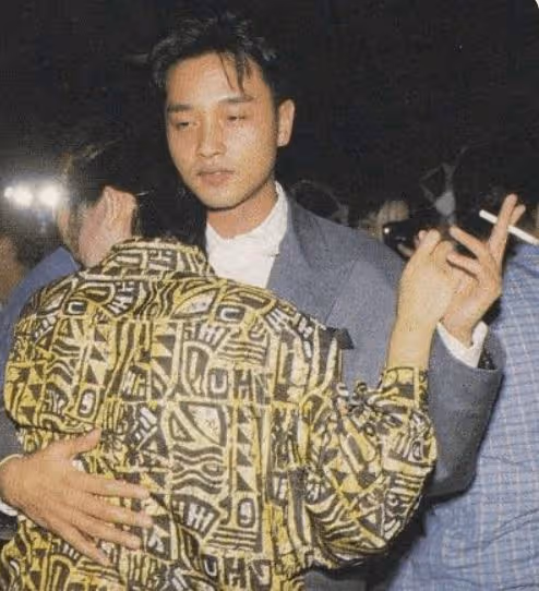 1992年張國榮在眾人面前怒吼：你再敢打她，我就在香港找人收拾你