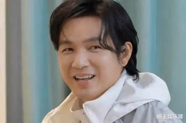 一胖就「姨化」?年少時帥氣逼人,上了年紀卻發腮發福的昔日男神