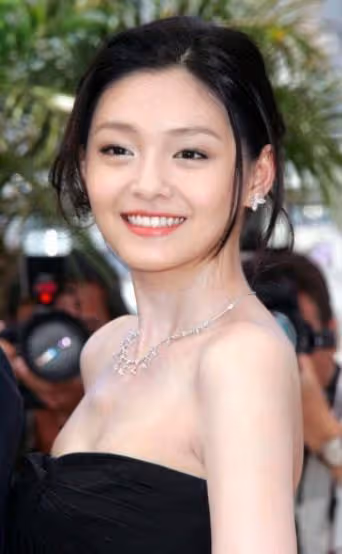 大s宣布與韓星結婚,卻被扒出兩人交往多年,大度前妻的人設崩了