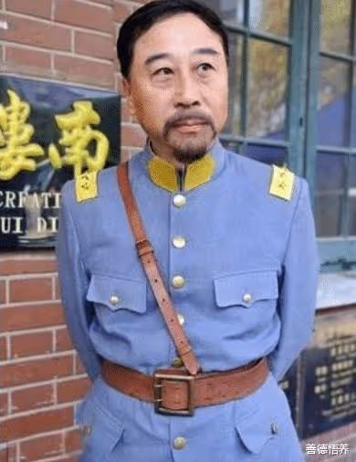 基本可以確定馮鞏以後不會上央視春晚了。馮鞏：落幕的英雄還是英雄