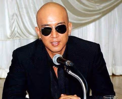 離婚3個月迅速與前任復合,對象是20多年前的初戀,今官宣結婚