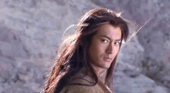 這5位「紙片人」明星，明明都已經瘦脫了相，為何還是樂此不疲？