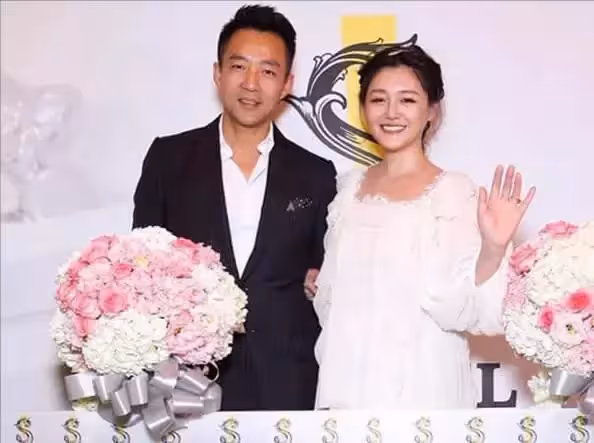 大S再婚細節曝光！具俊曄為見面主動求婚，即將出發到臺灣度蜜月