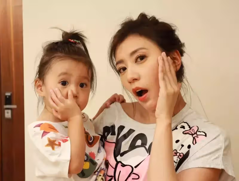謝謝愛妻成全!修杰楷生日「自爆拋家棄子」揪8好友難忘花東行 「偷放閃賈靜雯」畫面甜到不行