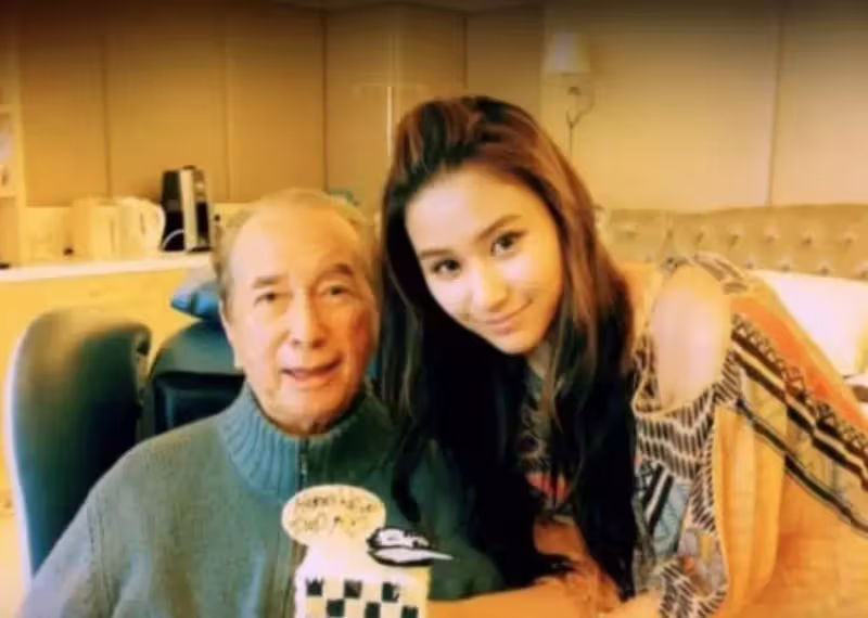 網傳竇驍何超蓮被傳奉子成婚,聘禮高達10個億,男方發文幽默否認:給我整不會了