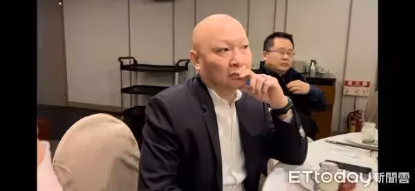 澎恰恰今要先還800萬!蚵仔煎夫妻控「根本在騙小孩」被敲詐100萬 他怒撂狠話「吵有什麼用」:已經開特例了