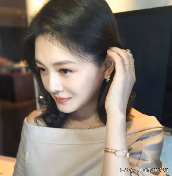 離婚僅4個月,大S宣布和韓國歌手再婚!原來兩人20年前被迫分手?