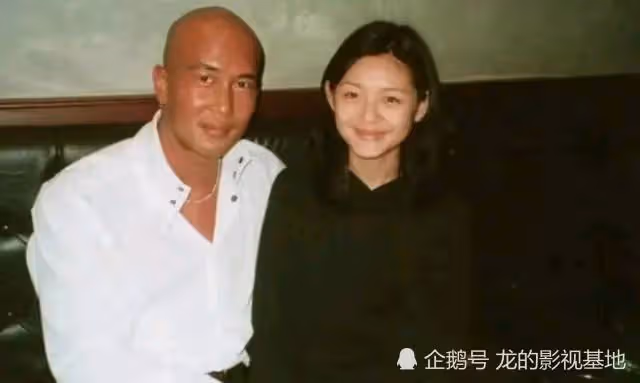 大S宣布再婚,與大7歲男友合影曝光,曾說:我是老婆