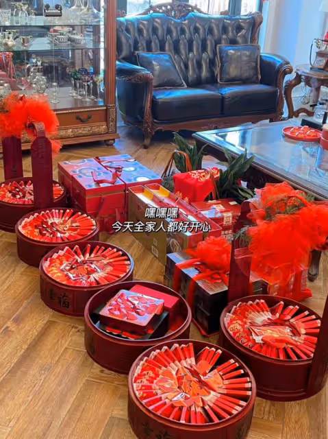 美女網紅官宣懷孕！結婚半個月未辦婚禮，相戀半年男方贈百萬彩禮