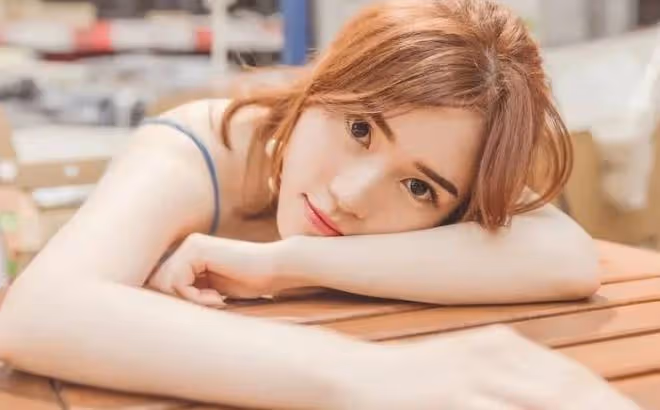 「下次不那麼用力了,胸口現在還疼呢!」他的身上有我留下的痕跡