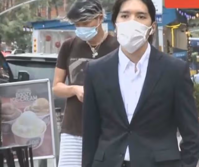 該有的都沒有，真子公主興高采烈走人，小室圭長發帥氣回歸！