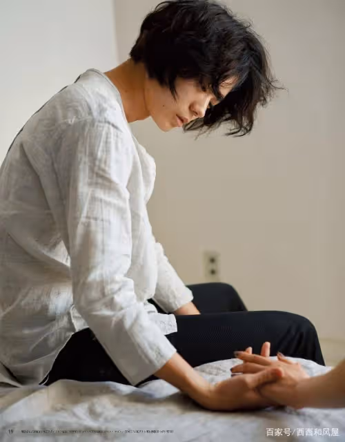 菅田將暉不願小松菜奈離開自己的視線，明星也會為愛煩惱