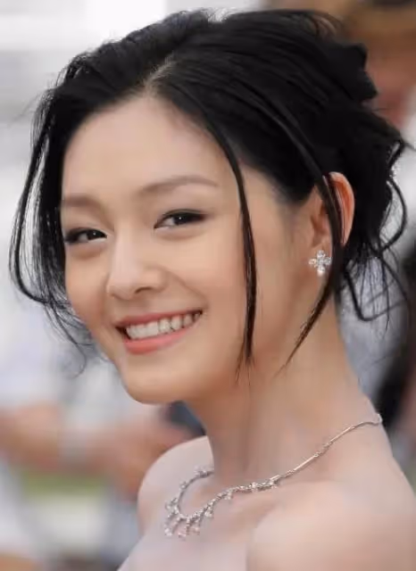 大S二婚丈夫曾經帥過,20年前很紅,現在長這樣