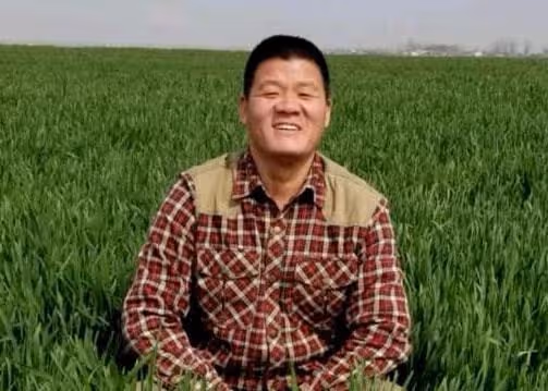 吃飯引百萬圍觀，影響力令奧迪服軟，為何母親去世卻拒絕粉絲饋贈