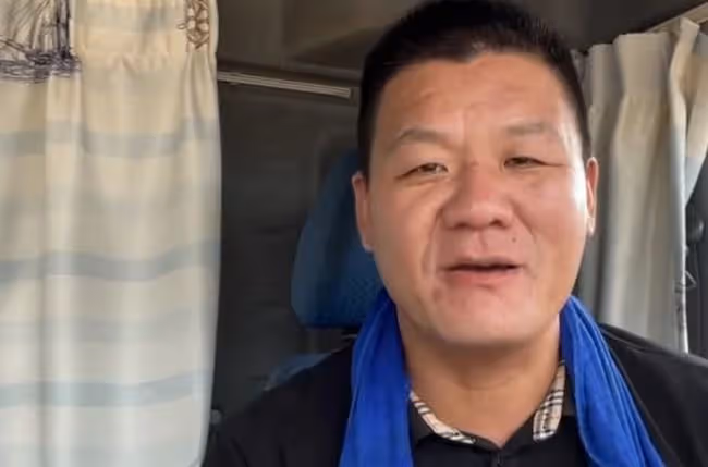 吃飯引百萬圍觀，影響力令奧迪服軟，為何母親去世卻拒絕粉絲饋贈