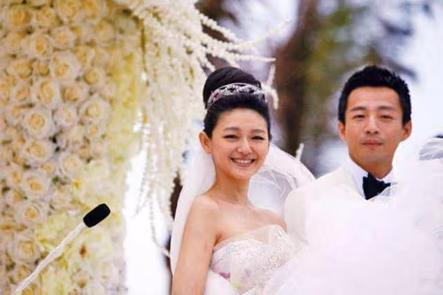 大S閃婚前男友:說她戀愛腦?我只看到了一個女明星的營銷之道