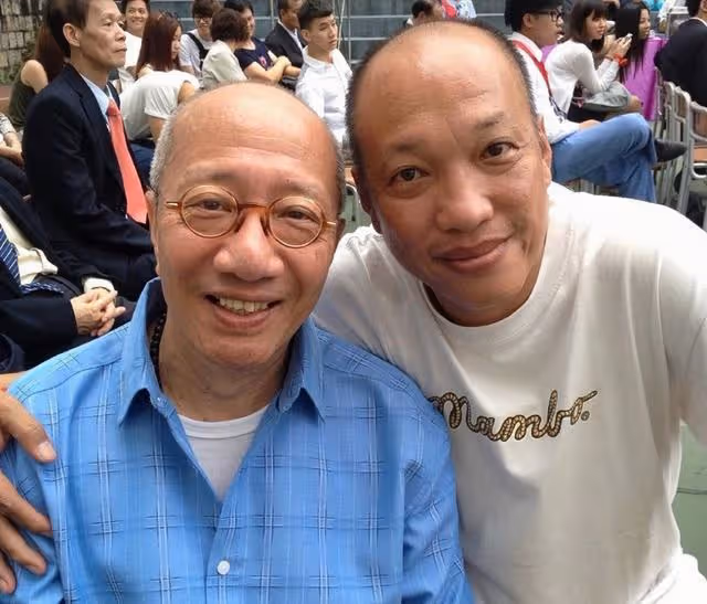 TVB前知名老戲骨中風入院！左邊身體癱瘓，生活不能自理要坐輪椅