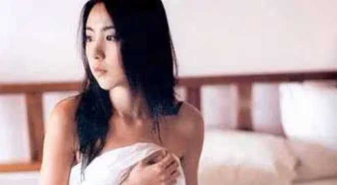 我愛上了有婦之夫,火車上我們直入主題,任由他對我攻城略地