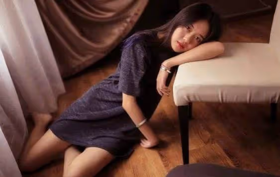 離婚2年後,我愛上一個腿腳殘疾的男人,放縱一夜,我就有了