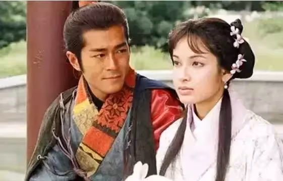隱匿多年後「趙國公主」罕回歸!46歲鄭雪兒婚後甘心當繼母,對繼子女視如己「終身不孕」,如今11年過去信守承諾:女人當自強