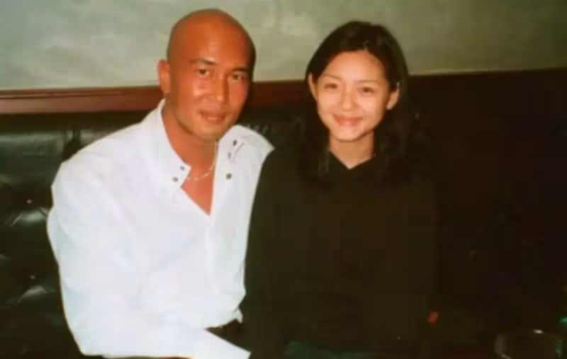大S「離婚3個月」官宣再婚!自曝當年被迫跟老公分手很遺憾,24年前親密合影曝光:好像兩代人