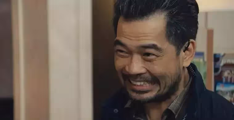 「周星馳接班人」葛民輝被迫搬家!戴口罩難掩愁容,付不起11萬房租,拿蛇皮袋住酒店,堅持不裁員,網:重情重義的好老闆!