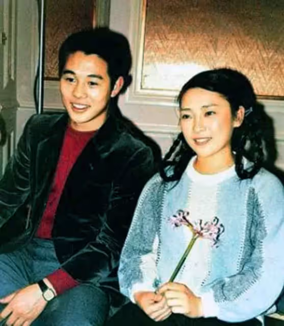 為娶利智拋棄妻女!李連杰大女兒「3歲時父母離婚」在陰影里長大 「不相信愛情」33歲仍單身未婚