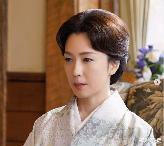 2022年人氣調查:日網評選最喜歡的50代美女演員排行榜(第11~20位)