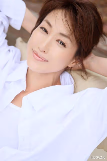 2022年人氣調查:日網評選最喜歡的50代美女演員排行榜(第11~20位)