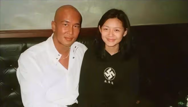 大S閃婚嫁給20年前的偶像,母親氣到吃藥,對象竟是個媽寶男