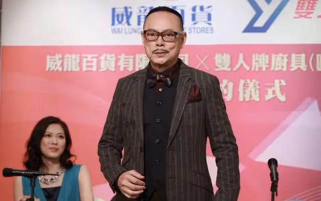 恭喜!TVB首批確診藝人羅樂林已痊癒,商店購物被拍,稱期待開工