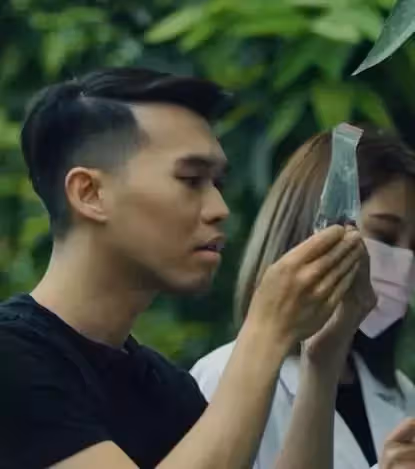 剛在國外讀完碩士，24歲青年為病母棄200萬年薪衝回台灣，返鄉種田領低薪驚人成果曝光，網讚翻