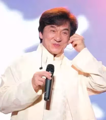 港臺男星今昔：成龍讓人心疼，李連杰不敢認，看到苗僑偉：從年輕帥到老