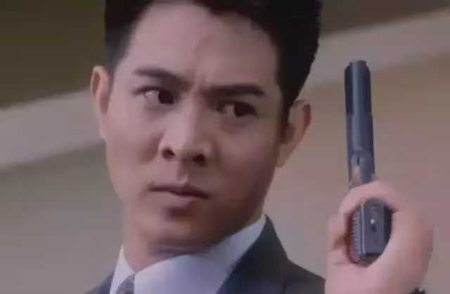 港臺男星今昔：成龍讓人心疼，李連杰不敢認，看到苗僑偉：從年輕帥到老