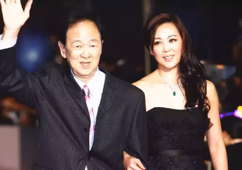 王馨平曬照悼念亡母林翠！「簡短話語」訴說思念之情，爸爸王羽已患疾多年