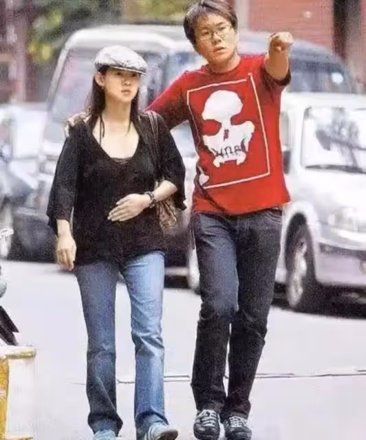 曾寶儀提前「慶50歲生日」自侃像老嫗，與初戀復合「相守16年不婚不孕」：幸福要靠自己創造