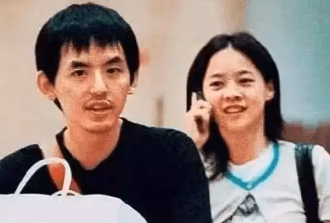 曾寶儀提前「慶50歲生日」自侃像老嫗，與初戀復合「相守16年不婚不孕」：幸福要靠自己創造