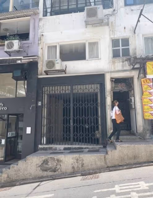 張柏芝服裝店因疫情關門,為員工生計照常發全薪,月損失達六位數