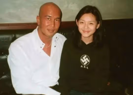 大S再婚後續!獨家採訪親述求婚經過,袒露過往心境;20年前親密照,曾紋身對方姓名!
