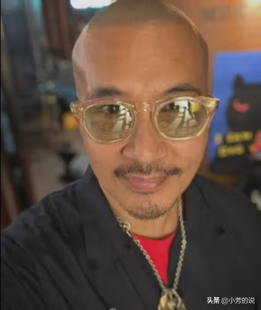 大s老公身價4200港幣,曾開2平米服裝店餬口,被列為吸毒嫌犯