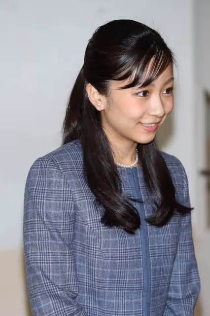 日本皇室最美公主佳子的私服寫真28枚收藏版都在這裡,別再到處找