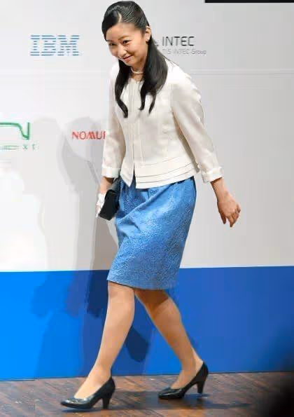 日本皇室最美公主佳子的私服寫真28枚收藏版都在這裡,別再到處找