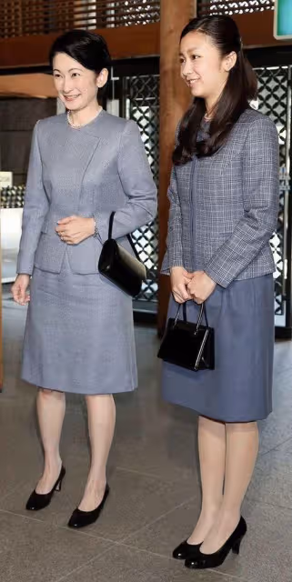 日本皇室最美公主佳子的私服寫真28枚收藏版都在這裡,別再到處找