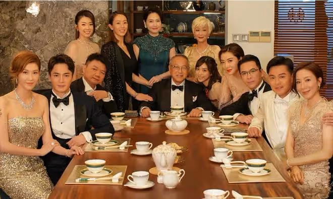 74歲老戲骨批評TVB亂捧人做主角!工資低又辛苦,留不住厲害的人