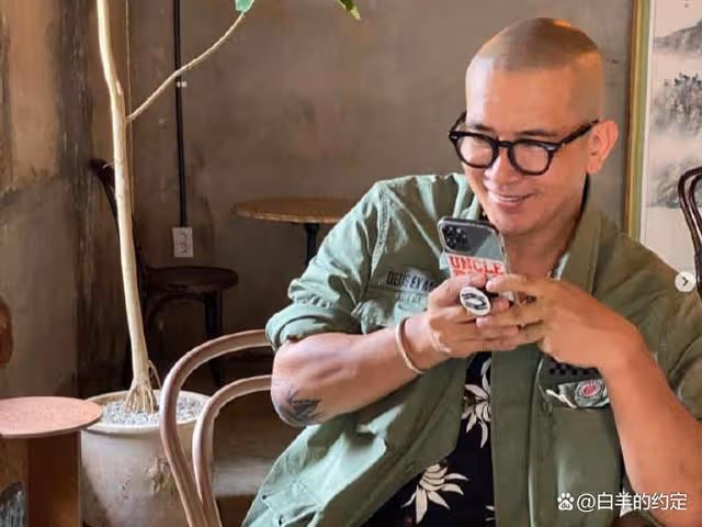具俊曄有多慘,搭檔遇車禍導致團隊解散,被迫到東大門賣衣服為生