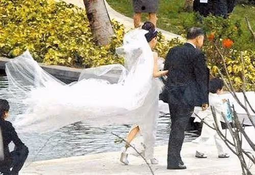 大s汪小菲的婚禮,太抓馬了