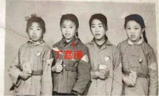 ''懺悔王"丁嘉麗，究竟是什麼風流往事讓她懺悔半生？