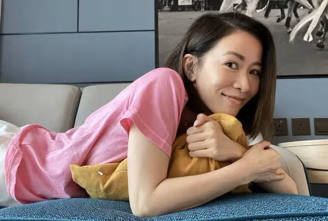 46歲佘詩曼否認新戀情!熱衷工作身家破億,網友:趕快找個人嫁了
